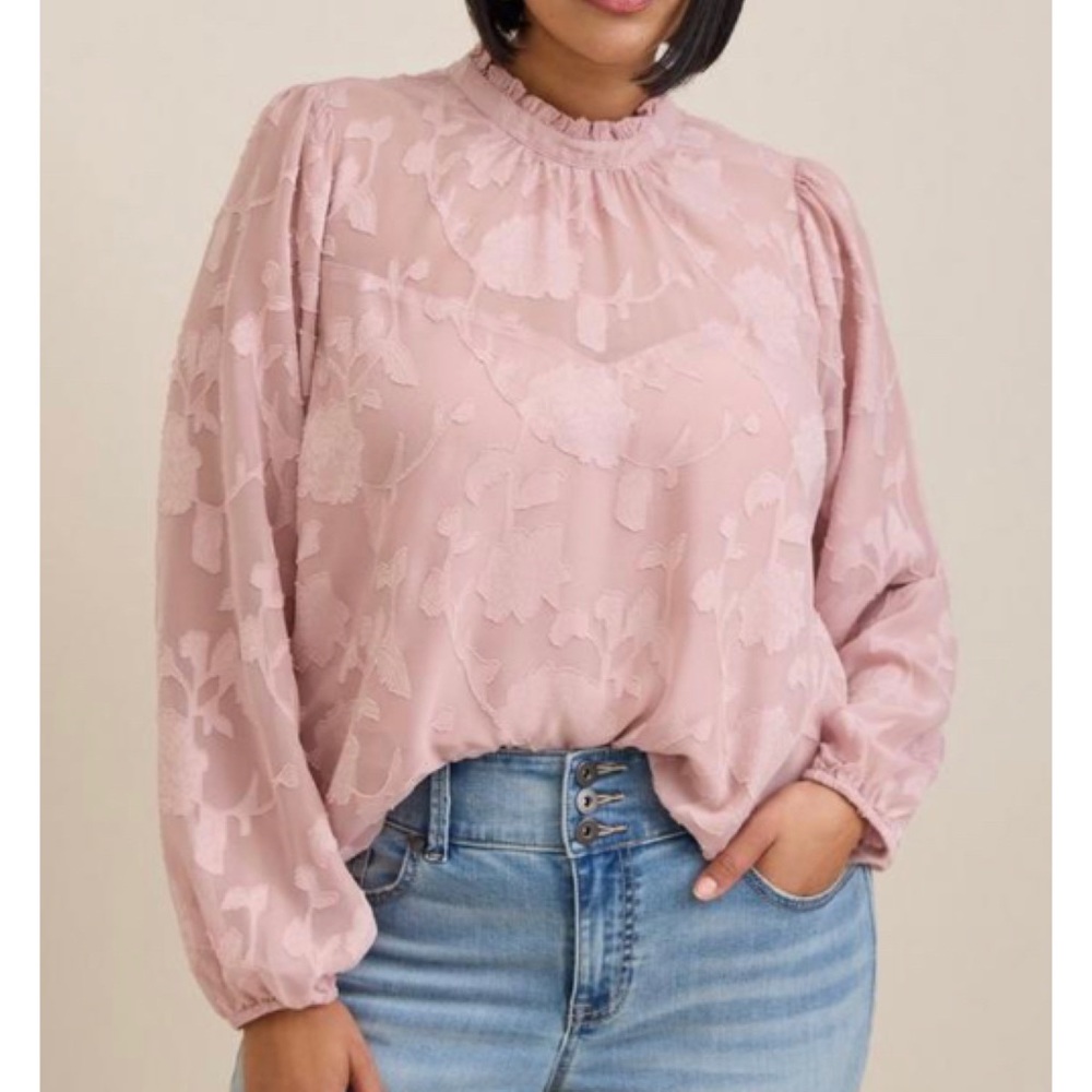 🆕 Chiffon Clip Floral Bubble Hem Blouse NWT Torrid New!
